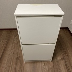 IKEAの靴箱（タオル入れて使ってました）