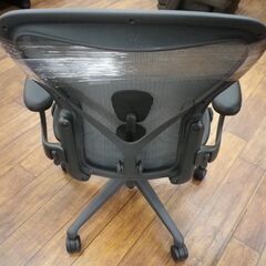 ハーマンミラー　アーロン　チェア　リマスタード　AER1B23DF-0015　使用感ほとんどありません