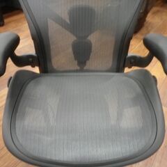 ハーマンミラー　アーロン　チェア　リマスタード　AER1B23DF-0015　使用感ほとんどありません