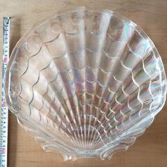 オーロラガラスの美しい　シェル型ガラスの大皿