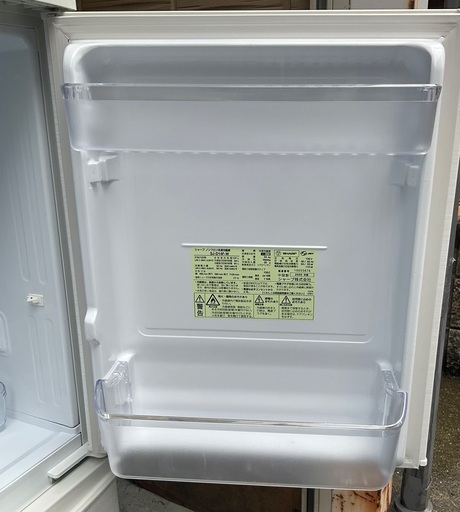 【RKGRE-933】特価！シャープ/137L 2ドア冷凍冷蔵庫/どっちもドア/SJ-D14F-W/中古品/2020年製/当社より近隣無料配達！