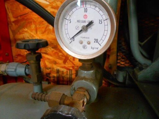 エアーコンプレッサー三相200V不動車部品取り、引取り限定です。 エアーコンプレッサー三相200V不動車部品取り、引取り限定です。