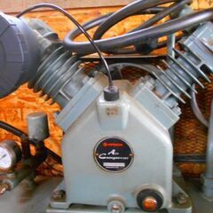 エアーコンプレッサー三相200V不動車部品取り、引取り限定です。