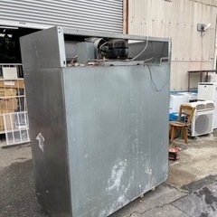 ?業務用冷蔵庫 2007年 古い割にはきれいです