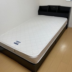 【ネット決済】セミダブル　ベッド