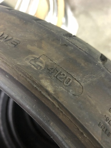 195-35/18 ATRエコノミスト 中古2本バリ山