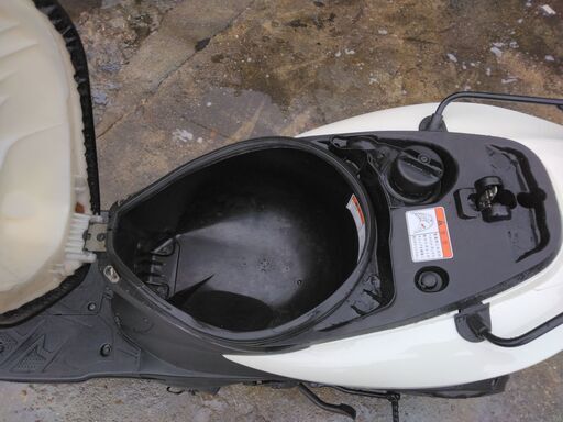 ⭐スズキアドレスV125S　CF4MA　パールホワイト　高級グレード原付2種　外装新品