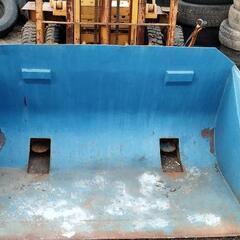 フォークリフト用バケット、除雪機用バケット