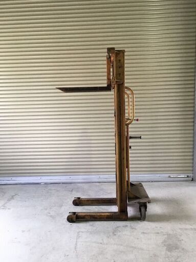 その他 手動式フォークリフト【ハンドリフター500kg】