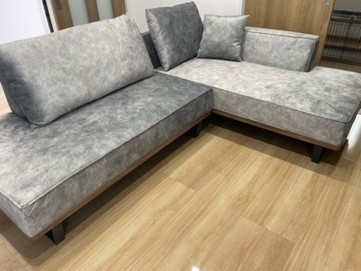 人気カウチソファー！25万円を79800円新品です