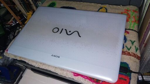 ノートパソコン SONY vaio VPCEB3AFJ Core i7