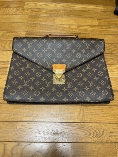 LOUIS VUITTON ルイヴィトン　『値下げしました』 19720円