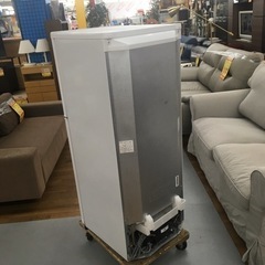 S355 ユーイング 140L 2ドア冷蔵庫（ホワイト）【右開き】UING UR-F140J-W⭐動作確認済 ⭐クリーニング済 