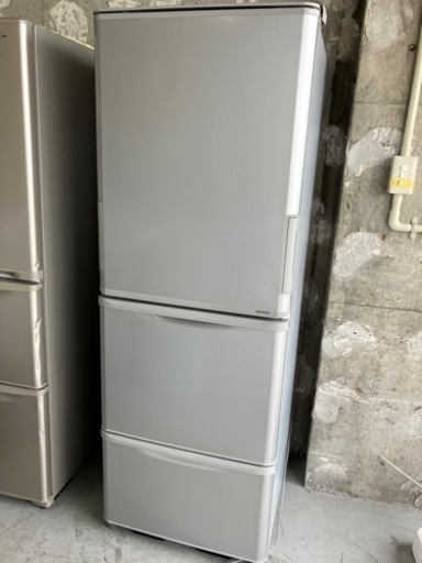 2）SHARP 何フロン冷凍冷蔵庫 SJ-W351D-S 2018年製 chateauduroi.co