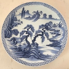 印判手大皿（37×4cm）と中里太郎右衛門の鉢（18×4cm）