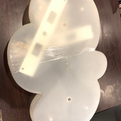 IKEA 照明　雲形ランプ
