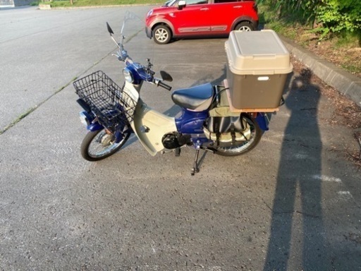 プレスカブ50fi 、新品スパイクタイヤ付き