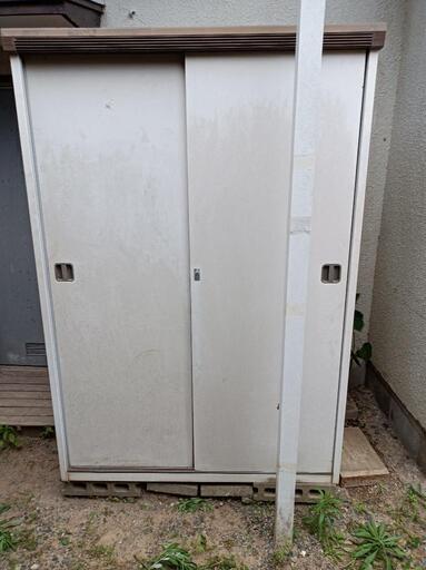 大きな物置