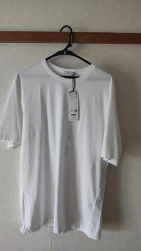 【新品】ユニクロTシャツ白