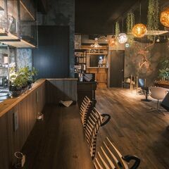 札幌で１番オシャレなカフェバーのホール、キッチン補助スタッ…
