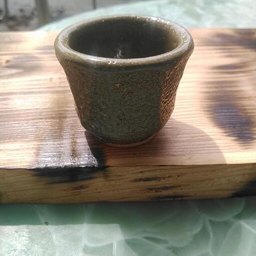 萩原敬造作のぐい飲み茶碗です。