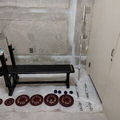 ベンチプレス、ダンベル