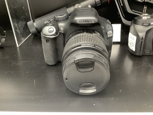 Canon デジタルカメラ　EOS550D 充電器付　専用電池