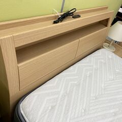 R220 NITORI 最高級 セミダブルベッド ダブルマット、宮・ライト・コンセント・引出し付 美品