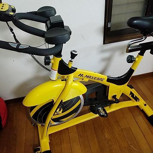 エアロバイク　スピンバイク　Maxkare トレーニングマシン