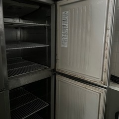 業務用　4枚扉　縦型冷凍冷蔵庫　ホシザキ