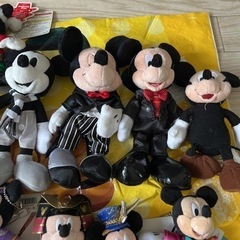 ミッキー25体