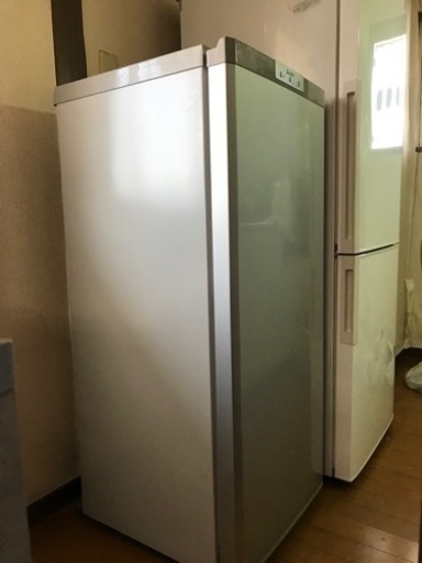 三菱 ノンフロン冷凍庫 MF-U12B-S - 家具
