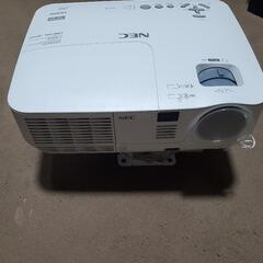 R002 NEC プロジェクター　中古　NP-311X オフィス　会議室　　機器