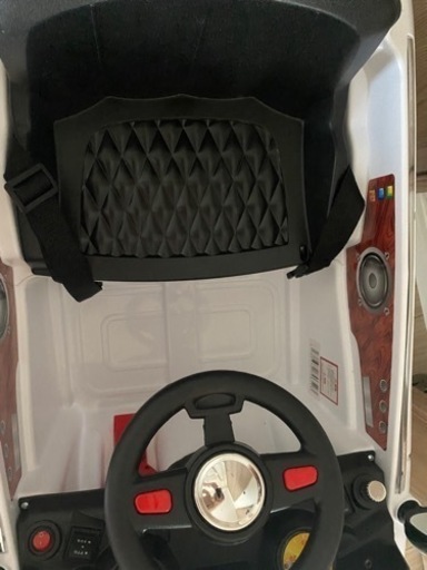 リングボーイに使える電動乗用カー