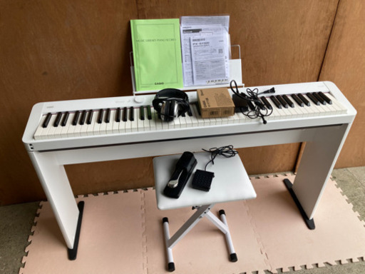 大阪市内配達無料　2022年式　CASIO PX-S1100 電子ピアノ