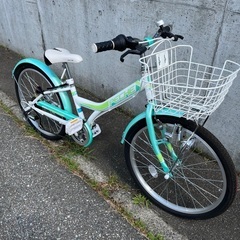 　女の子自転車　超美品　22インチ　地域以外相談可