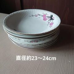 皿（日本製）昭和柄