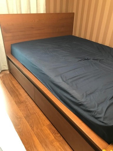 IKEA ベッドフレーム　マットレス　ダブルサイズ
