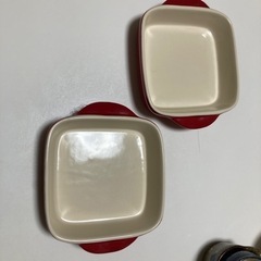 グラタン皿2枚　（赤）