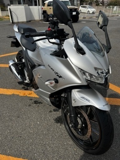 SUZUKI ジクサー GIXXER 250SF 2020年 低走行6000キロ SUZUKI ジクサー GIXXER 250SF 2020年 低走行6000キロ