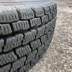 スタッドレスタイヤ4本セット　アルミホイール付き【決まりました】