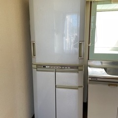 (搬出終了)大型冷蔵庫両開きシャープ製