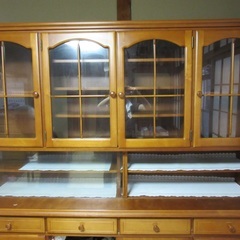 レトロなガラス食器棚（上部）😊写真追加