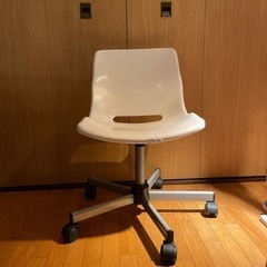 IKEA イケア　回転椅子　コロコロロックなし　