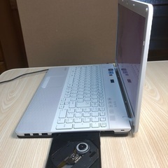 最新windows11Core i5/blu-ray/超速メモリ4G/超大容量320GB/office 