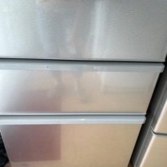 【訳あり】AQUA 4ドア　冷凍冷蔵庫　355L 傷、凹みあり