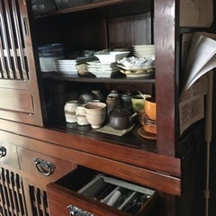 引越しに伴い断捨離●水屋箪笥/食器棚●欅無垢材