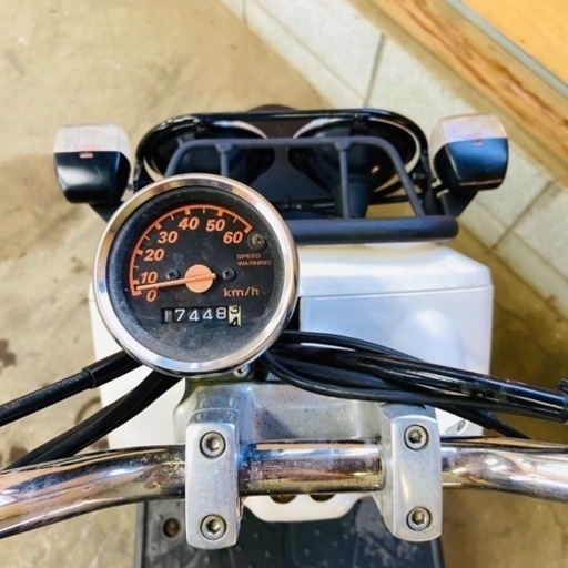 □ズーマー□ホワイト□プチカスタム□ホンダ□千葉県流山市□配送