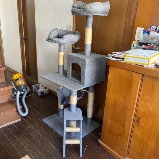 キャットタワー