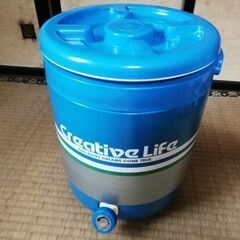 ウォータージャグ 8L 【古いですがほぼ新品】【徐々に値下げします】